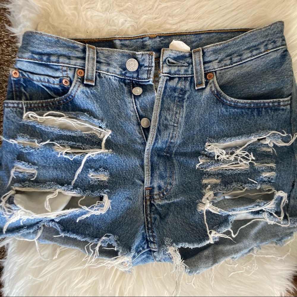Levi Jean shorts High Waisted